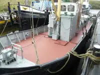 DIVE/WORK BOAT