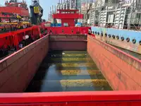 BOTTOM DOOR HOPPER BARGE